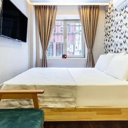 Charming Balat Haven Idyllic Location In Balat شقة