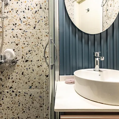 Charming Balat Haven Idyllic Location In Balat شقة